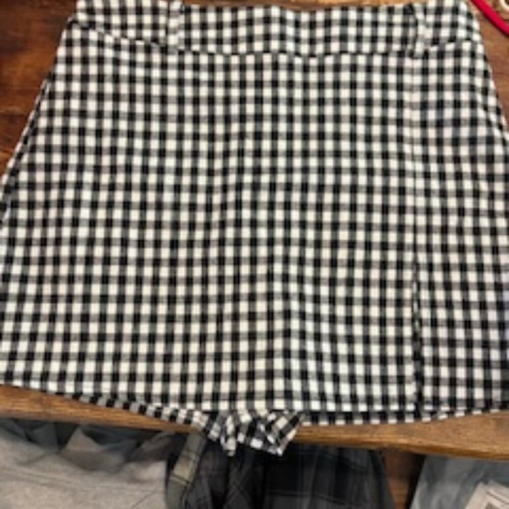 Black & White Gingham Skort - Size S